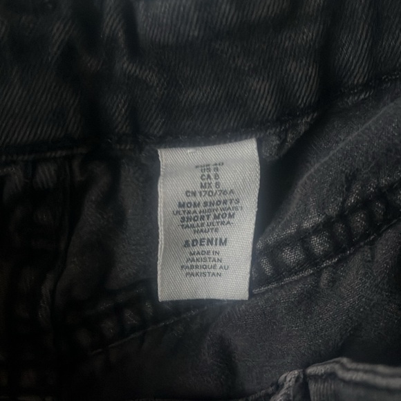 H&M Jean shorts - Picture 2 of 3